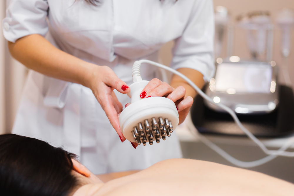 Tratamento de radiofrequência para rejuvenescimento facial realizado na Essencial Estética.