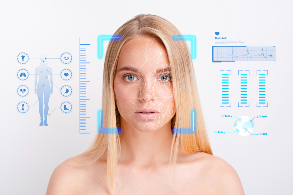 Profissional analisando pele com sistema tecnológico na Clínica Essencial Estética.